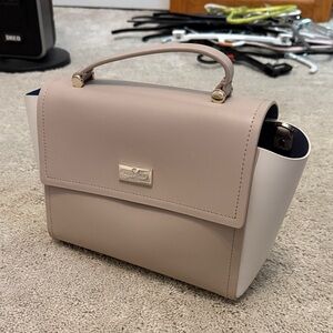 Kate Spade Arbour Hill Charline Almondine/Light
Shale/Oyster